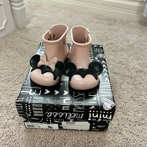 Mini Melissa rain boots